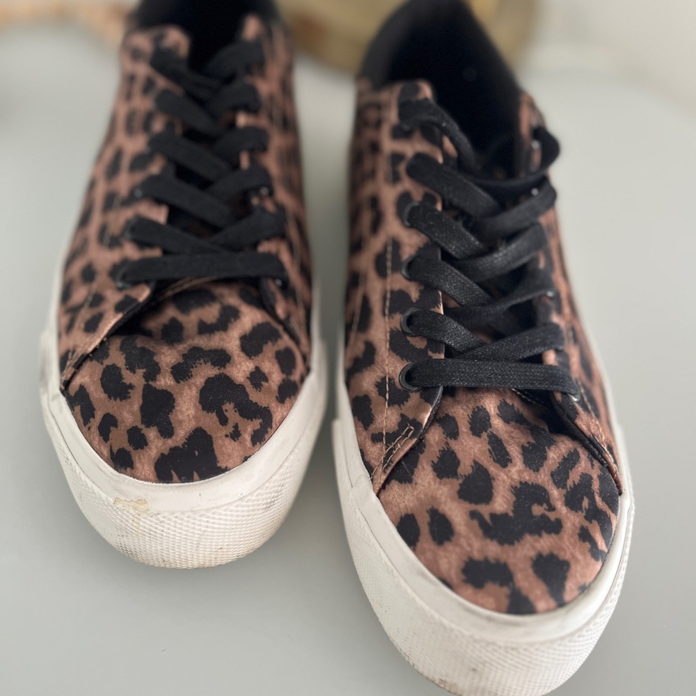Casual animal print sneakers from Zara. Barely used.